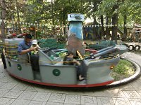 10-Bischkek-10c-Karusel-Panzer