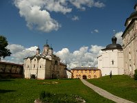 Belosersk und Kirilov