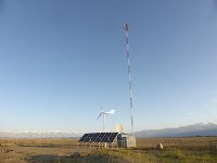 P1040805  Mobilfunk wird mit Sonnenenergie und Windstrom betrieben