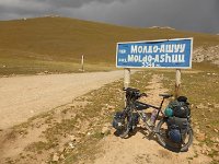 P1050675  endlich geschafft, jetzt Bergab zum Son Köl See!