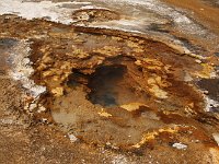 yellowstone-fountain-paint-pot-09  Fountain Paint Pots