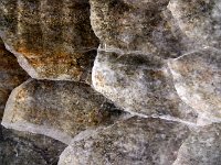 MG 2880  mit Eis überzogene Felsen