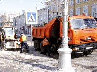 MG 2278  der Schnee wird abtransportiert | Salz ist tabu