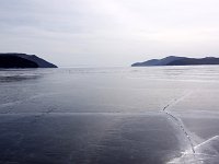 MG 5082  Blick zurück durch die Olchonskyi Vorota (Tor), dem Kanal zwischen Festland und Insel.
